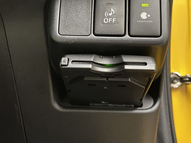 Toyota AQUA 2014-03 191352-17