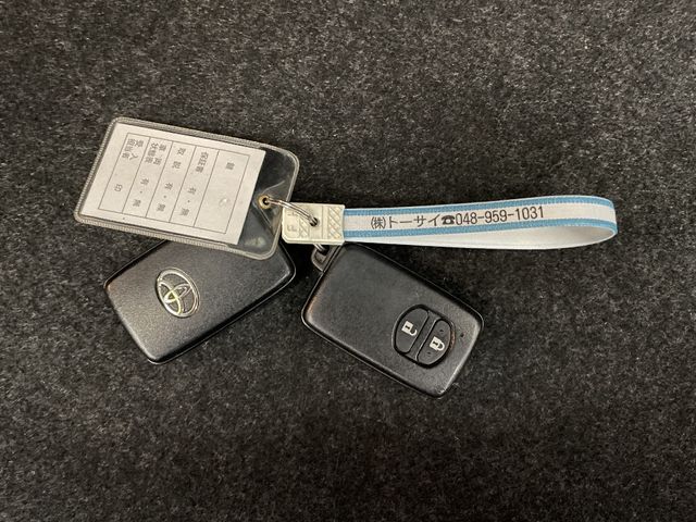 Toyota AQUA 2014-03 191352-26