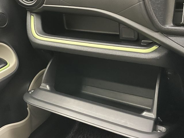 Toyota AQUA 2014-03 191352-24