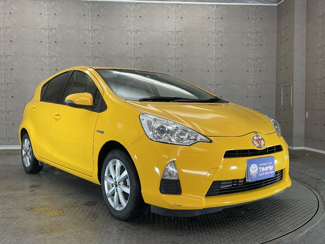 Toyota AQUA 2014-03 191352-5