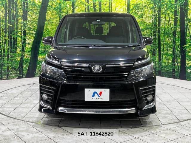 Toyota VOXY 2014-10 215338-14