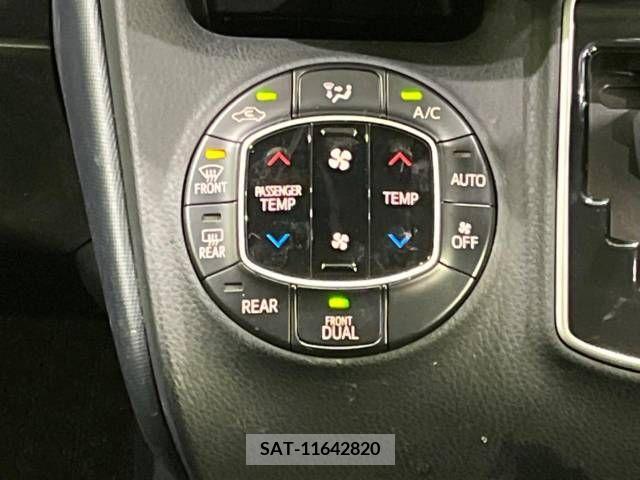 Toyota VOXY 2014-10 215338-5