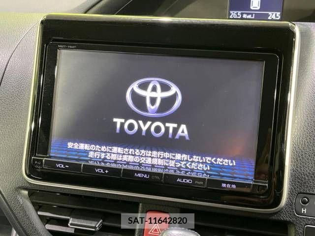 Toyota VOXY 2014-10 215338-2