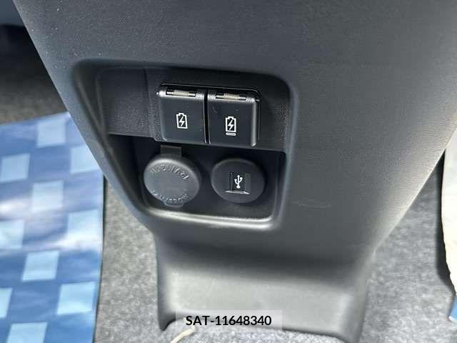 Suzuki SPACIA 2022-09 312167-17