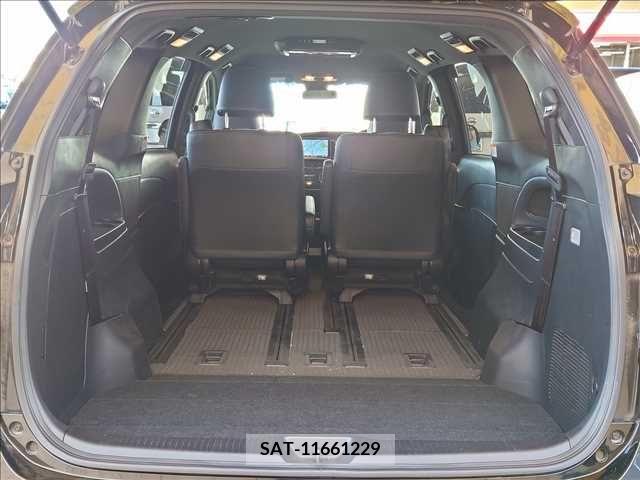 Toyota ESTIMA 2017-03 210868-19