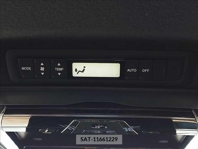 Toyota ESTIMA 2017-03 210868-14