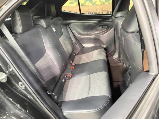 Toyota YARIS CROSS 2023-04 21850-10