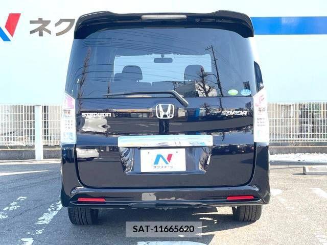 Honda e 2011-03 257436-16