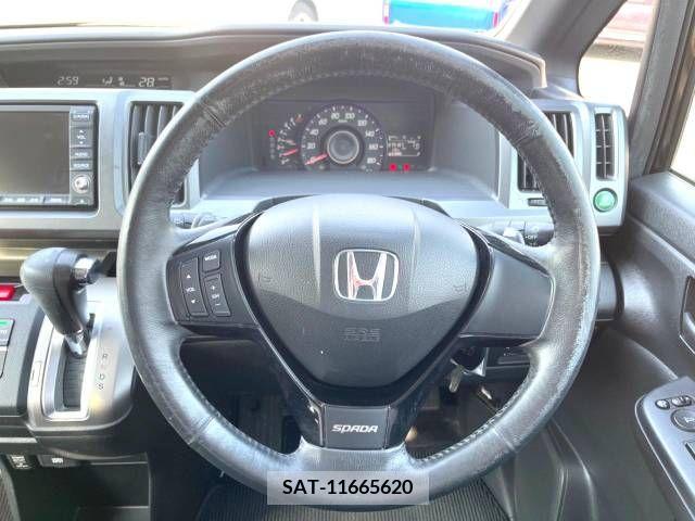Honda e 2011-03 257436-12
