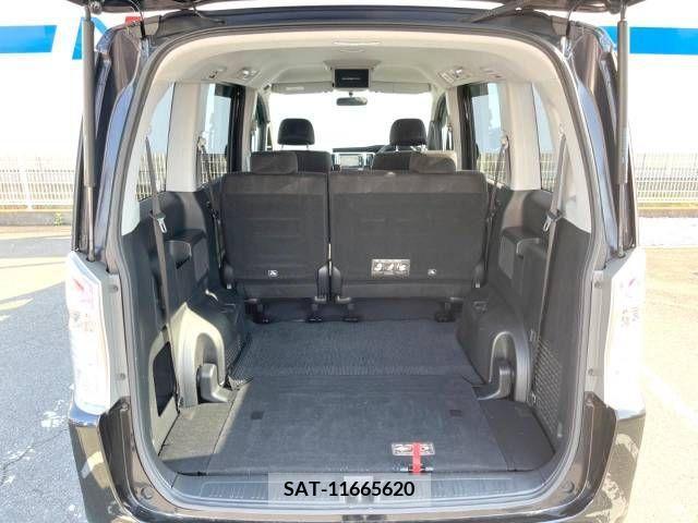 Honda e 2011-03 257436-11
