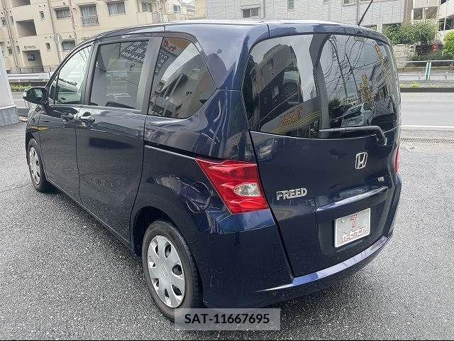 Honda FREED 2011-08 302845-2