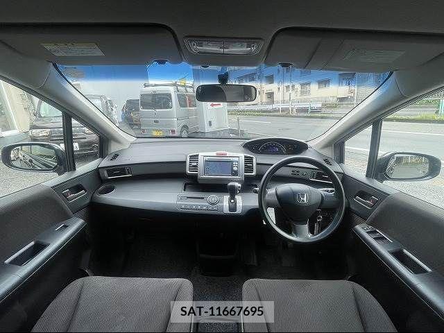 Honda FREED 2011-08 302845-1