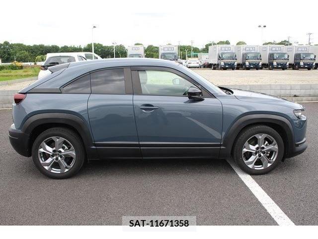 Mazda MX-30 2020-12 386741-11