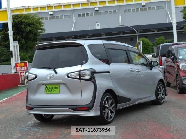 Toyota SIENTA 2016-03 314631-1