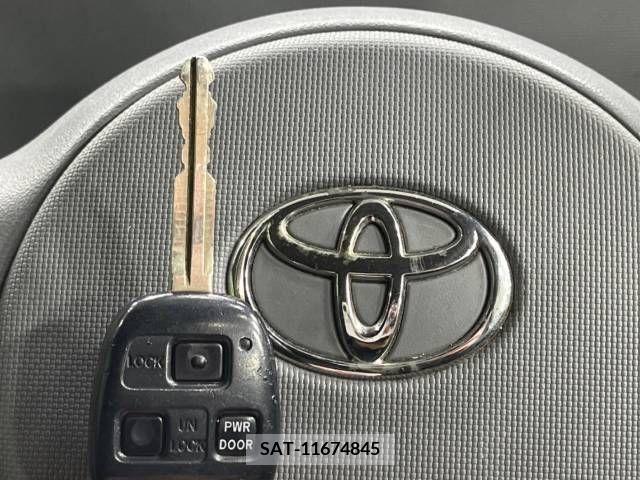 Toyota SIENTA 2009-02 285120-5