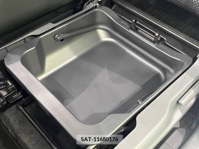 Suzuki HUSTLER 2016-11 312766-7