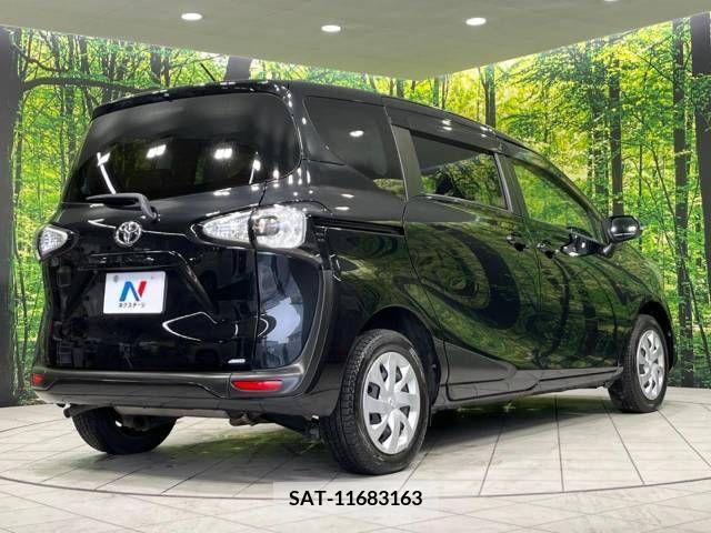 Toyota SIENTA 2016-07 379696-17