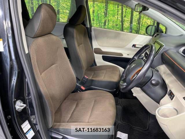 Toyota SIENTA 2016-07 379696-8