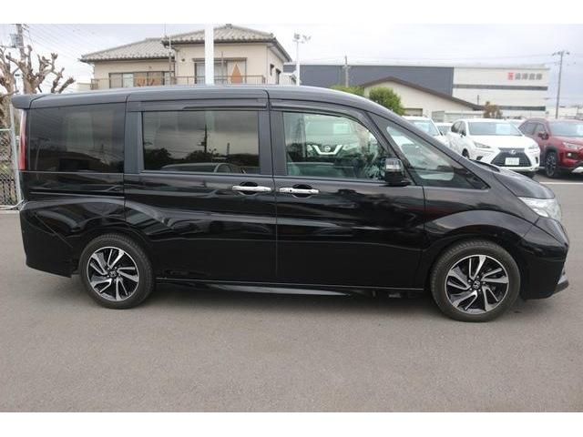 Honda e 2016-03 27801-2