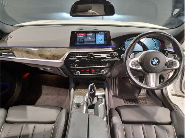 Bmw 5 SERIES 2018-11 7864-1