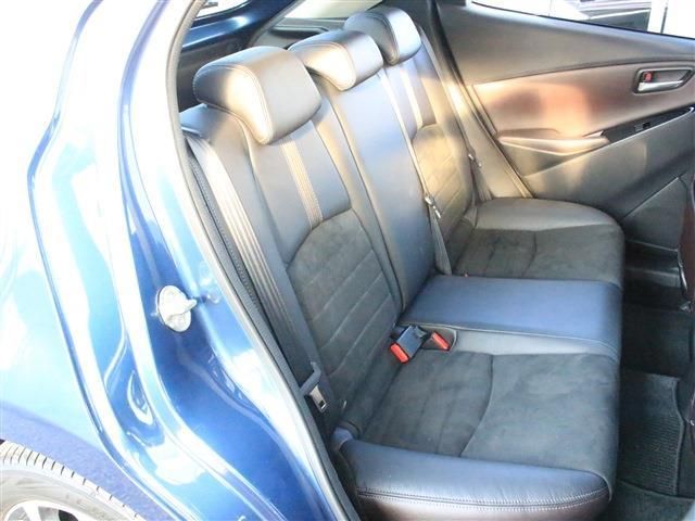 Mazda DEMIO 2017-06 11277-10