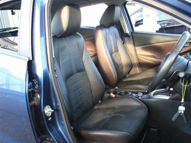 Mazda DEMIO 2017-06 11277-9