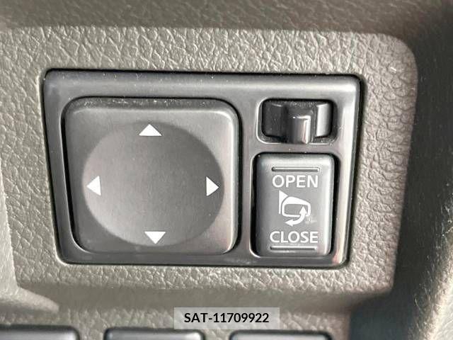 Nissan CUBE 2015-01 249376-7