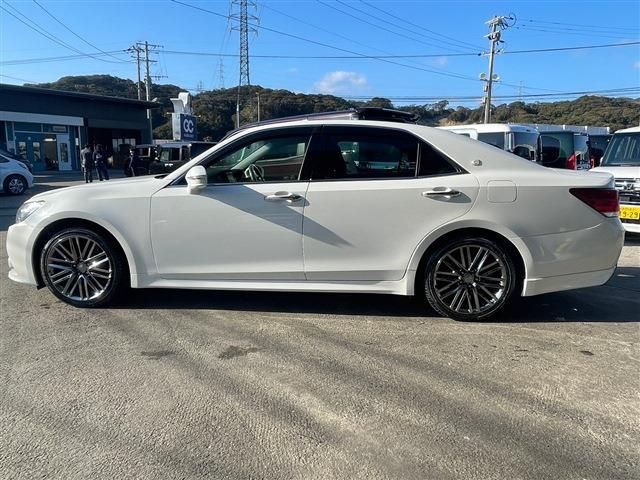 Toyota CROWN SEDAN 2014-01 1611-9