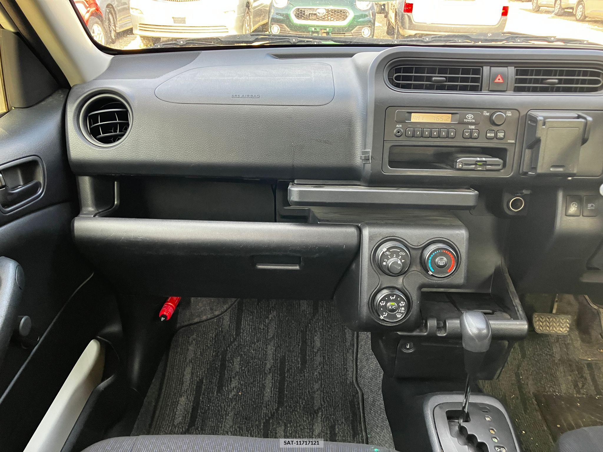 Toyota SUCCEED VAN 2017-04 258326-14