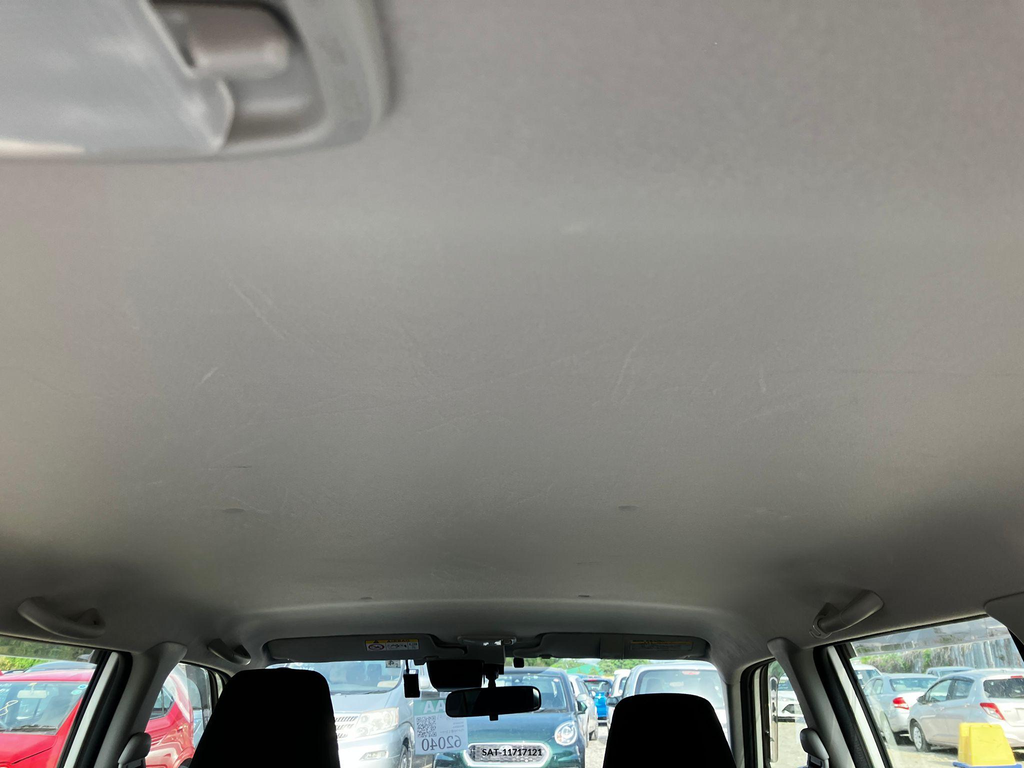Toyota SUCCEED VAN 2017-04 258326-15