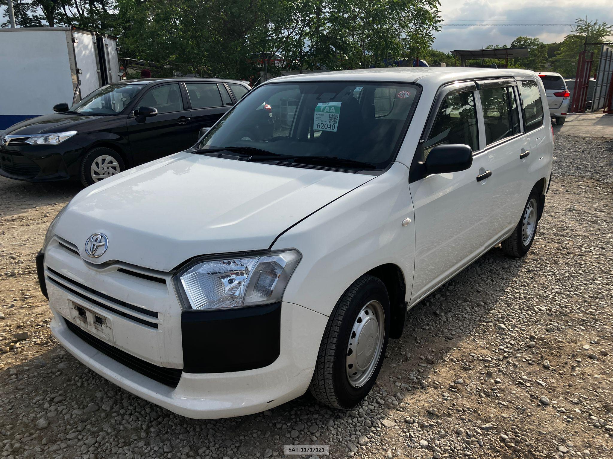 Toyota SUCCEED VAN 2017-04 258326-1