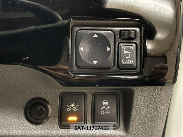 Nissan NV350 Caravan 2017-04 280562-20