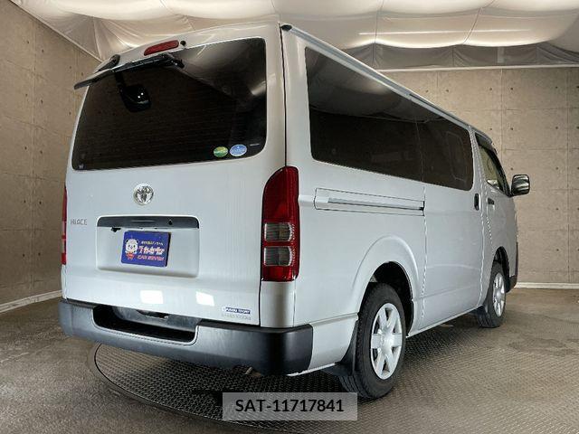 Toyota HIACE VAN 2020-03 375792-2