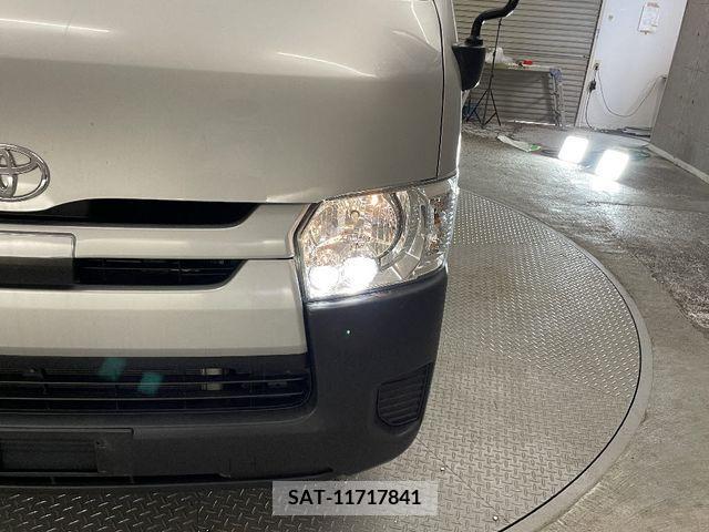 Toyota HIACE VAN 2020-03 375792-9