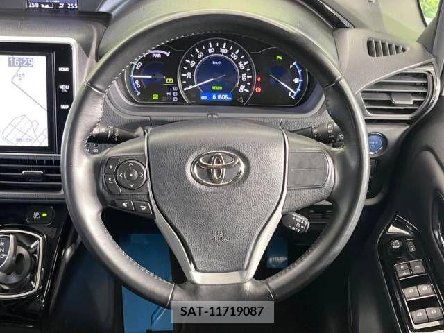 Toyota NOAH HYBRID 2019-10 322858-12