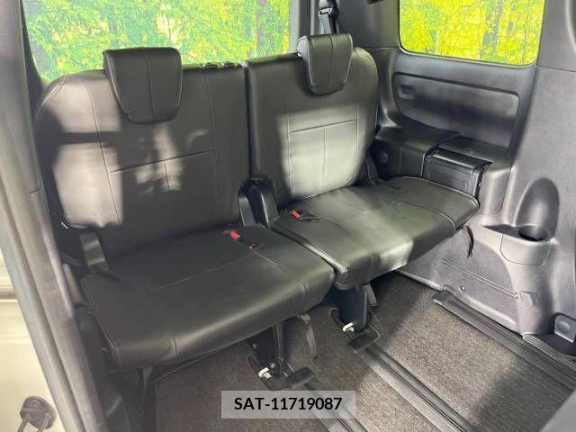 Toyota NOAH HYBRID 2019-10 322858-10