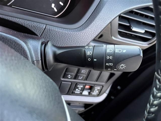 Toyota VOXY 2019-12 27477-14