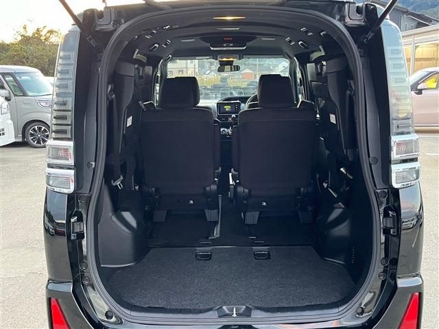 Toyota VOXY 2019-12 27477-9