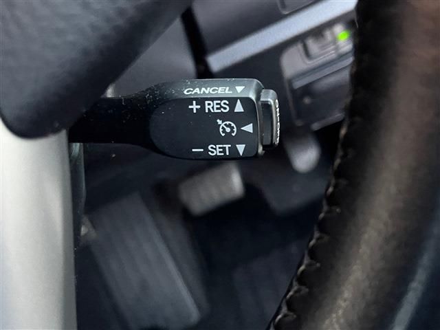 Toyota VOXY 2019-12 27477-13