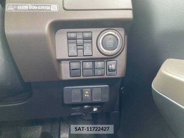 Toyota ROOMY 2023-10 337504-5