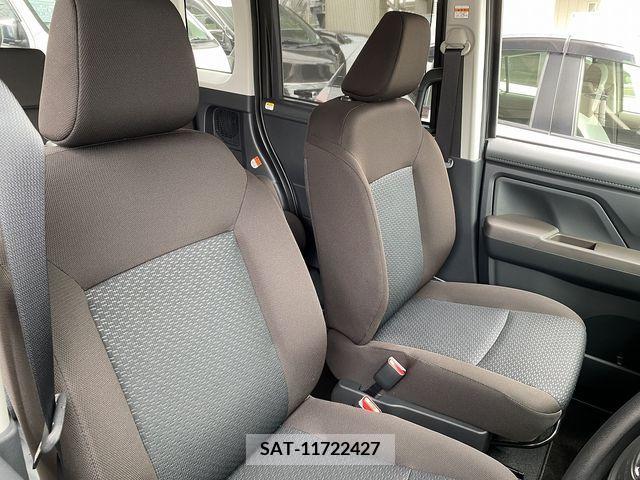 Toyota ROOMY 2023-10 337504-15