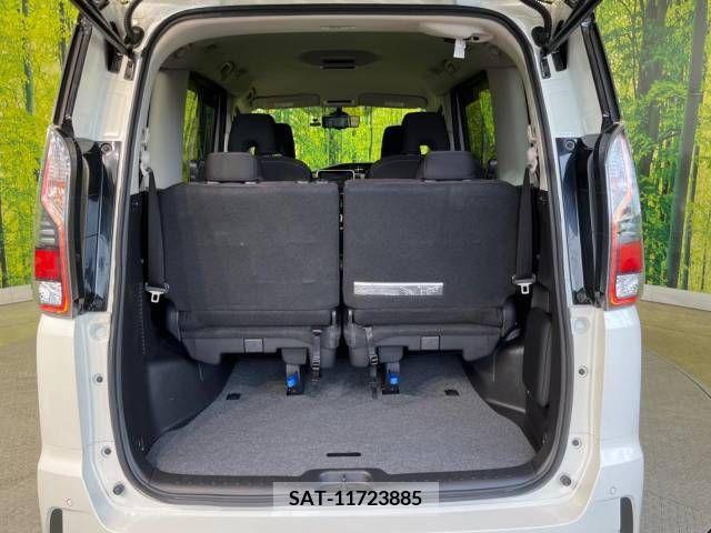 Nissan SERENA 2019-03 239785-11