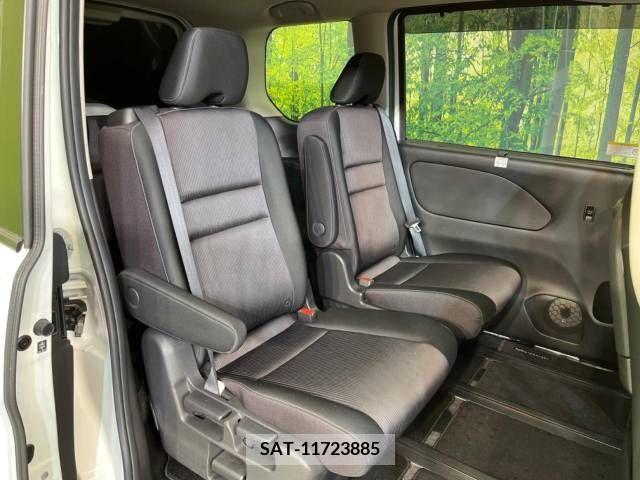 Nissan SERENA 2019-03 239785-9