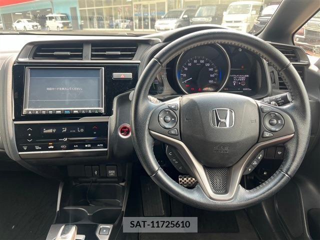 Honda FIT HYBRID 2019-03 360291-12