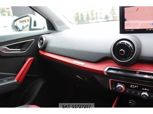 Audi Q2 2019-08 356564-23