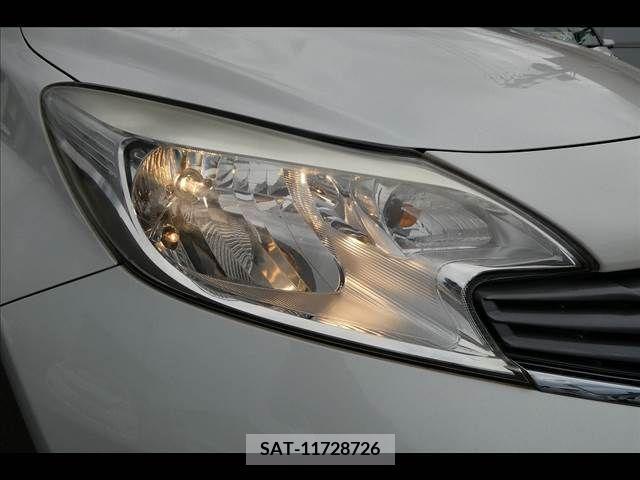 Nissan NOTE 2013-01 203701-18