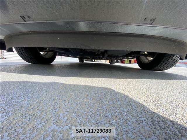 Nissan NOTE 2015-08 279869-18