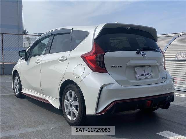 Nissan NOTE 2015-08 279869-23