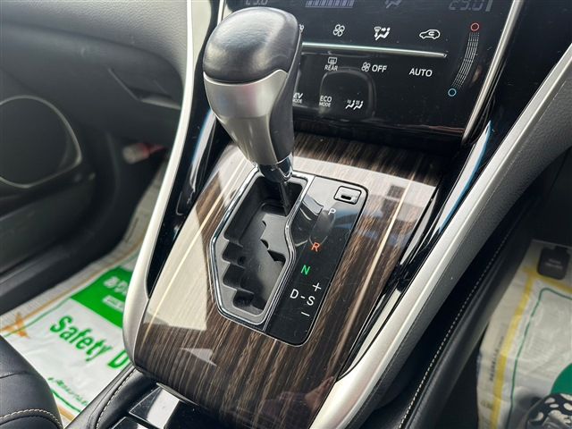 Toyota HARRIER HYBRID 2014-05 798-29
