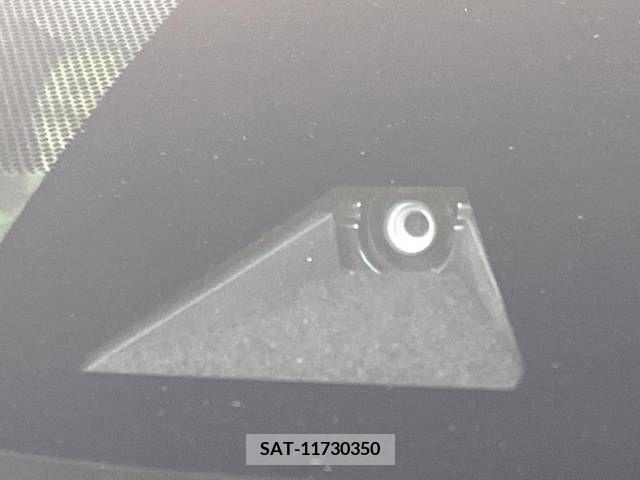 Toyota PRIUS 2017-02 282056-2